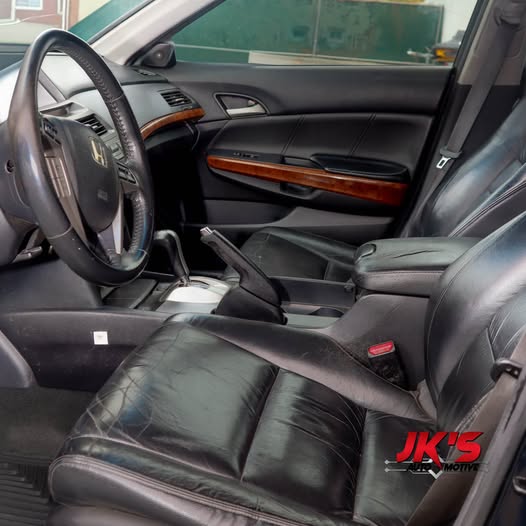 2012 Honda Accord EX-L -  136,968 mi