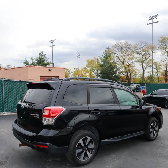 2017 Subaru Forester 2.5 Premium AWD - 168,050 mi