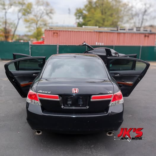 2012 Honda Accord EX-L -  136,968 mi